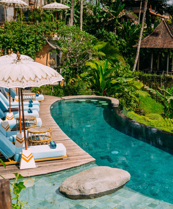 oasis-stone-kolorines-piedra-tipo-natural-para-alberca-2