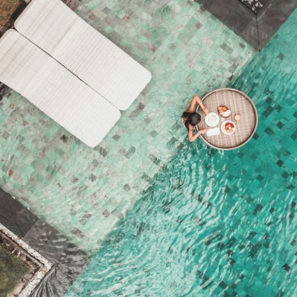 oasis-stone-kolorines-piedra-tipo-natural-para-alberca-3